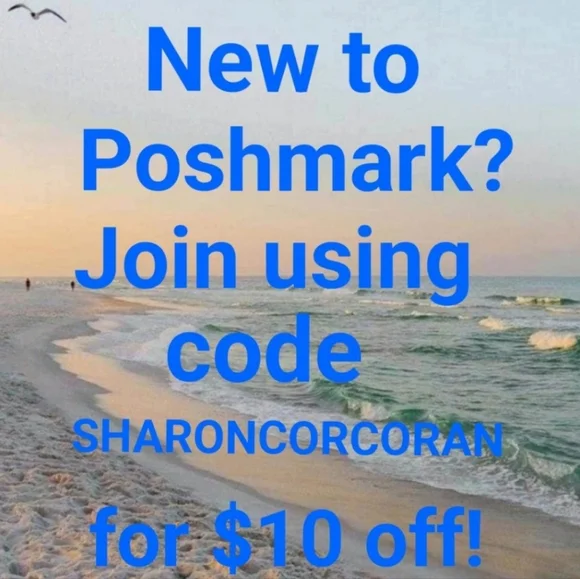 Paparazzi Goldtone Heart Scroll Stretch Ring With Clear Rhinestones - Picture 3 of 4